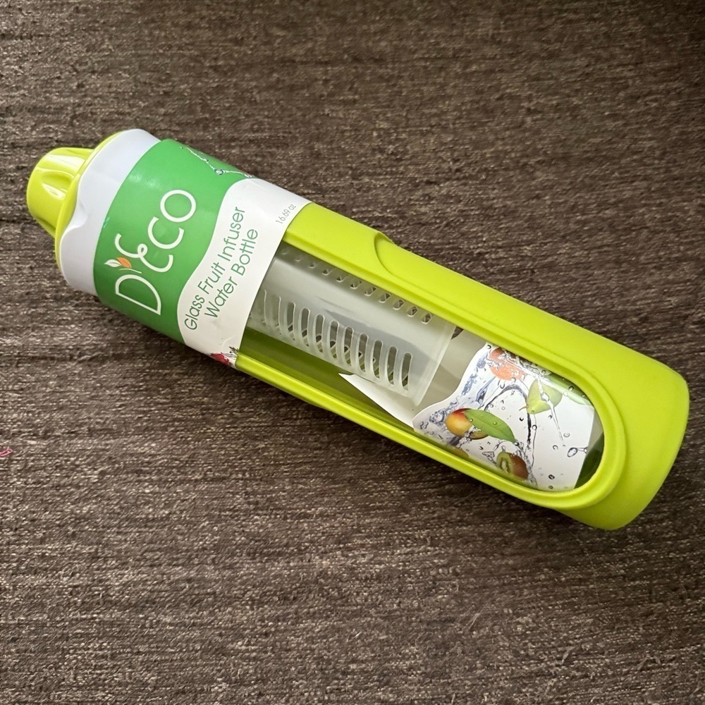 NWT-D'Eco Fruit Infused Glass Water Bottle - Green, 16.6oz - Picture 4 of 8